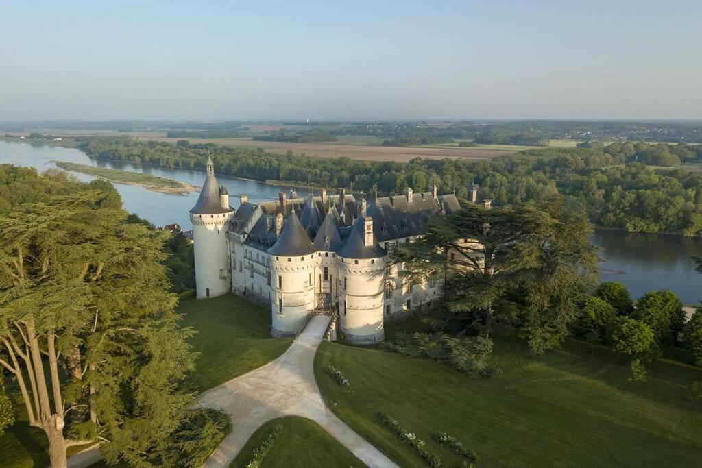 Amalouyse Studio De Charme Au Coeur Des Chateaux De Loire 蒙卢索卢瓦尔 外观 照片